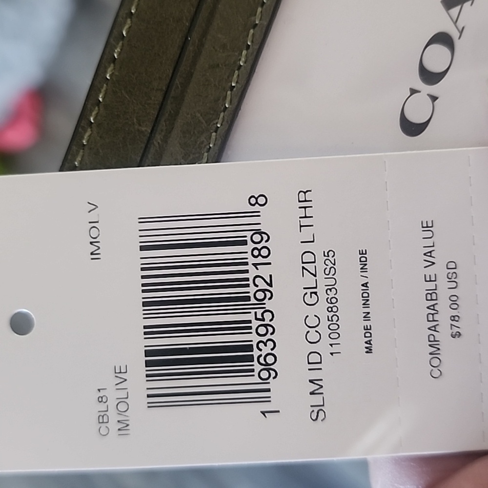 Coach Dark Green Leather Card Holder NWT - Picture 9 of 9
